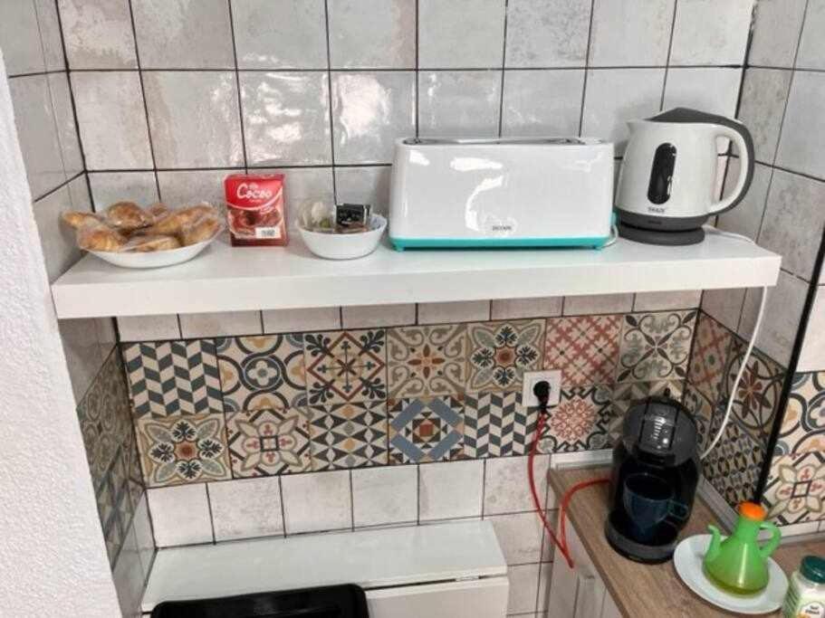 Novelda Centro Habitaciones Con Bano Privado Y Compartido , Cocina Y Terraza 外观 照片