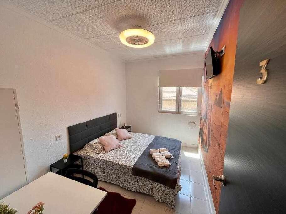 Novelda Centro Habitaciones Con Bano Privado Y Compartido , Cocina Y Terraza 客房 照片